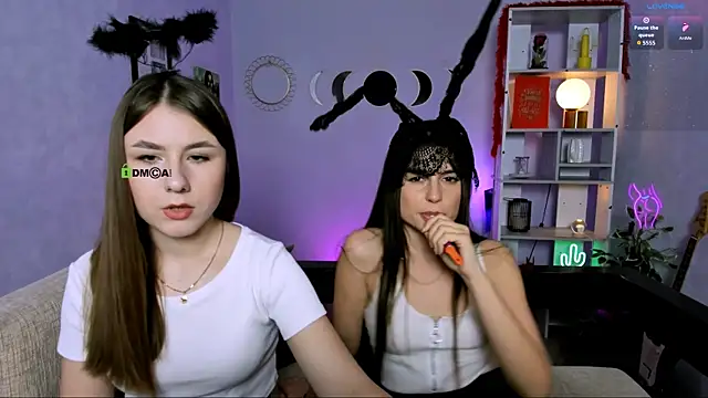 Snapshot of sara_musee chatting on 5, 4, 2026 sara musee online show from 5, 4, 2026