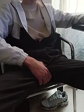 Skinboy06 online show from 26, 4, 2026