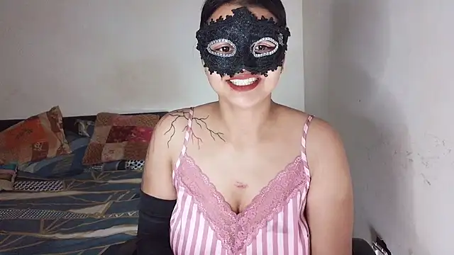 Punjabi baddie  online show from 30, 4, 2026