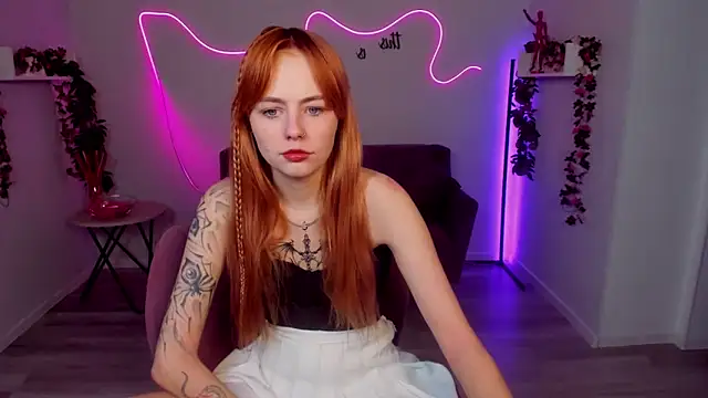 MiaSensitive online show from 12, 4, 2026