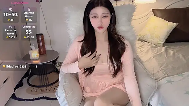 Snapshot of Siren_M chatting on 30, 5, 2026 Siren M online show from 30, 5, 2026