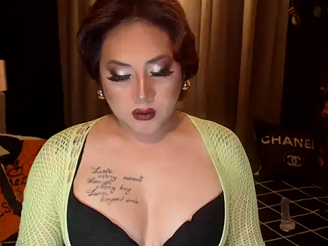 Snapshot of YourMistressAggy chatting on 12, 5, 2026 YourMistressAggy online show from 12, 5, 2026