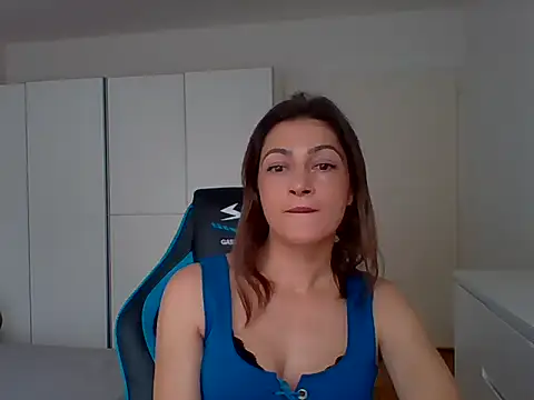 EVERLYY online show from 23, 3, 2026