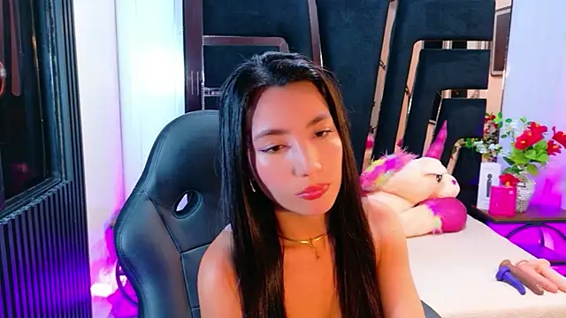 MiaLovelyn online show from 24, 3, 2026