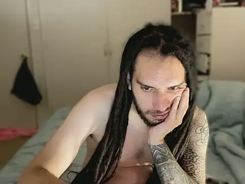 Snapshot of DreadObsessionxX chatting on 13, 7, 2026 DreadObsessionxX online show from 13, 7, 2026