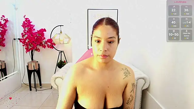 Natalia cartier online show from 4, 6, 2026