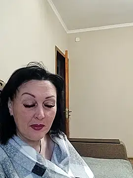 Snapshot of HelgaDennis chatting on 3, 6, 2026 HelgaDennis online show from 3, 6, 2026
