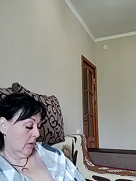 HelgaDennis online show from 2, 5, 2026
