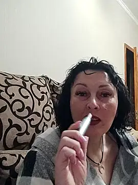 HelgaDennis online show from 14, 4, 2026