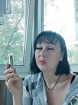 Snapshot of HelgaDennis chatting on 8, 6, 2026 HelgaDennis online show from 8, 6, 2026