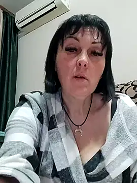HelgaDennis online show from 23, 4, 2026