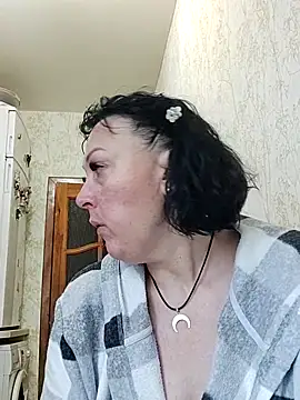 Snapshot of HelgaDennis chatting on 5, 6, 2026 HelgaDennis online show from 5, 6, 2026