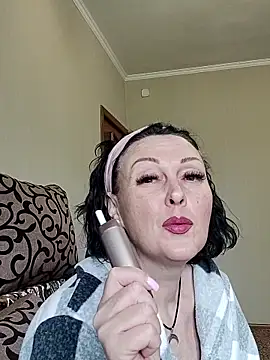 Snapshot of HelgaDennis chatting on 9, 5, 2026 HelgaDennis online show from 9, 5, 2026