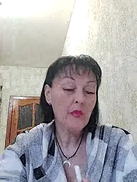HelgaDennis online show from 13, 4, 2026