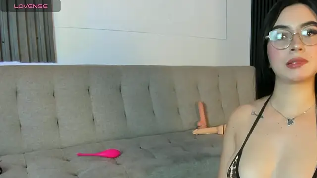  emily gilll  online show from 11, 7, 2026