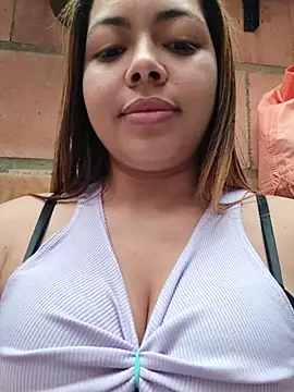 Snapshot of Yelii_ chatting on 26, 6, 2026 Yelii online show from 26, 6, 2026