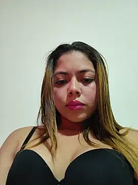 Snapshot of Yelii_ chatting on 17, 6, 2026 Yelii online show from 17, 6, 2026