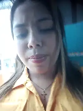 Yelii  online show from 15, 5, 2026