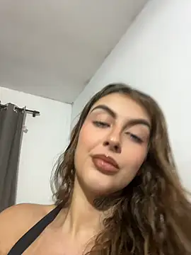 Snapshot of miiabellovic chatting on 15, 6, 2026 miiabellovic online show from 15, 6, 2026