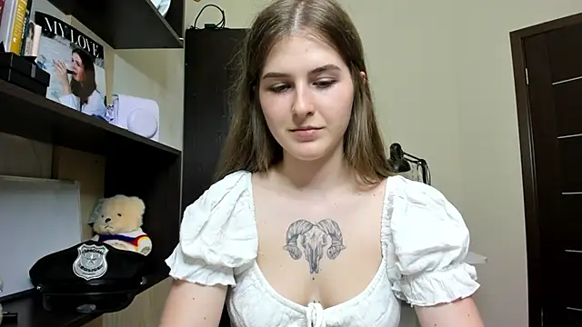 Snapshot of OhMyAlice chatting on 20, 5, 2026 OhMyAlice online show from 20, 5, 2026