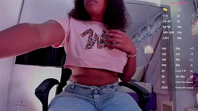 mia rouxx1 online show from 23, 6, 2026