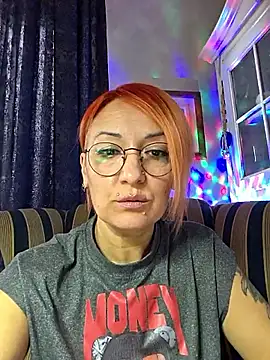 moon berry  online show from 21, 3, 2026