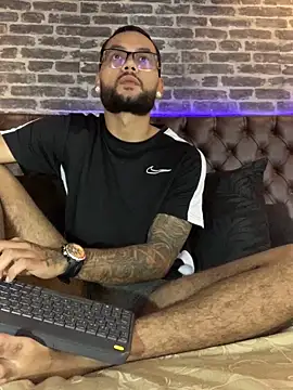 KyleJoss30 online show from 6, 4, 2026