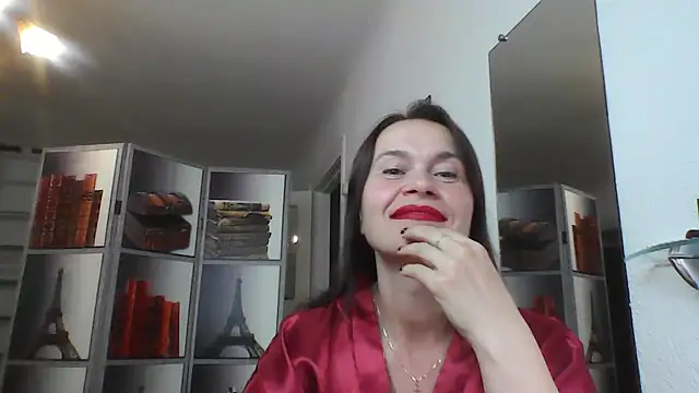 Snapshot of Selena_Moo chatting on 27, 6, 2026 Selena Moo online show from 27, 6, 2026
