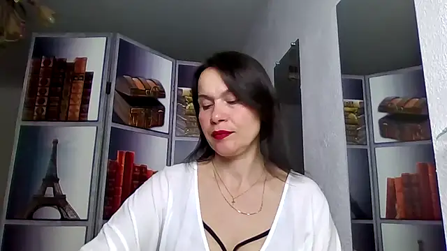 Selena Moo online show from 16, 4, 2026