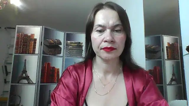 Snapshot of Selena_Moo chatting on 12, 7, 2026 Selena Moo online show from 12, 7, 2026