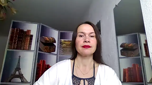 Selena Moo online show from 15, 4, 2026
