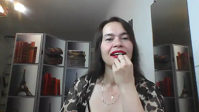 Snapshot of Selena_Moo chatting on 4, 8, 2026 Selena Moo online show from 4, 8, 2026