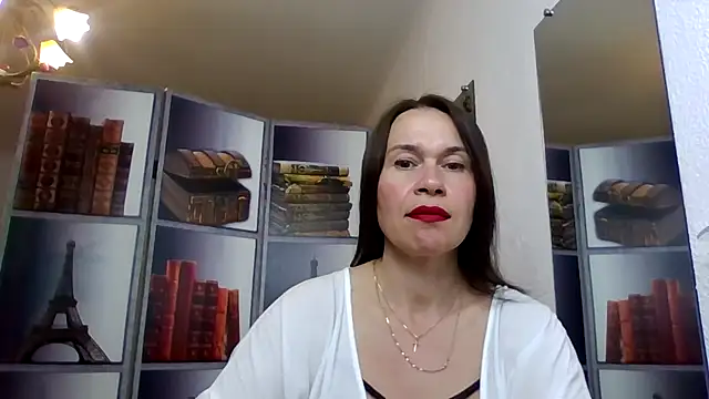 Selena Moo online show from 6, 5, 2026