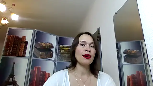 Selena Moo online show from 10, 5, 2026
