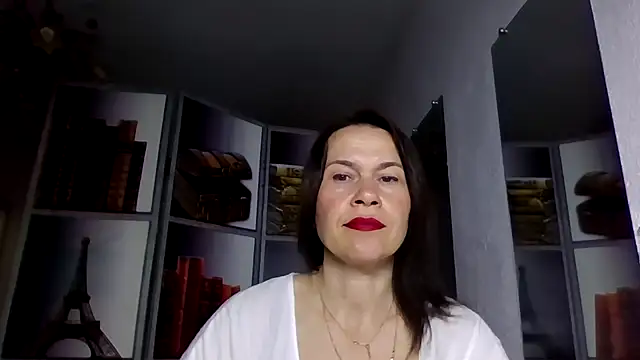 Selena Moo online show from 2, 4, 2026