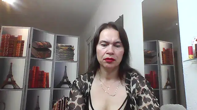Snapshot of Selena_Moo chatting on 7, 8, 2026 Selena Moo online show from 7, 8, 2026