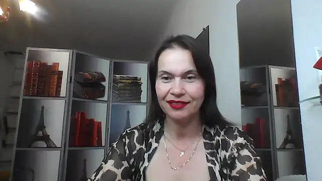 Snapshot of Selena_Moo chatting on 30, 7, 2026 Selena Moo online show from 30, 7, 2026