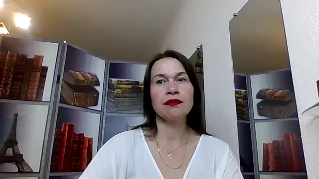 Selena Moo online show from 12, 5, 2026
