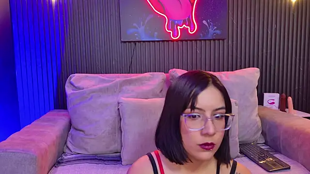 HannaMiller01  online show from 26, 3, 2026