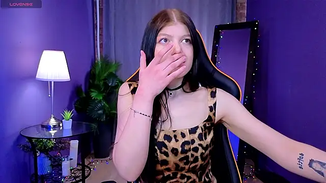 Snapshot of Softeach chatting on 22, 3, 2026 Softeach online show from 22, 3, 2026