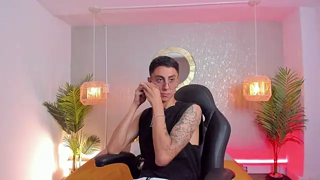 Gio carangi online show from 16, 5, 2026