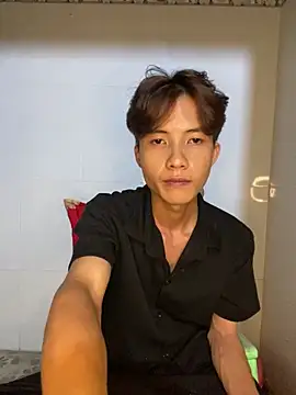 Nguyencuong1999 online show from 16, 6, 2026