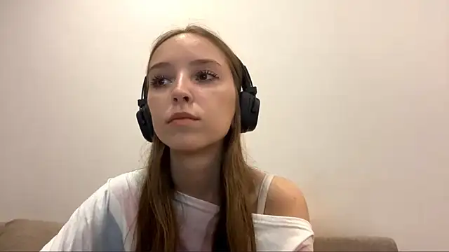 Snapshot of TanjaBrounson chatting on 20, 3, 2026 TanjaBrounson online show from 20, 3, 2026