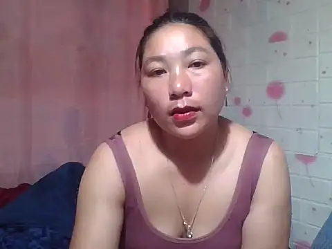 Snapshot of Hena__ chatting on 4, 4, 2026 Hena online show from 4, 4, 2026