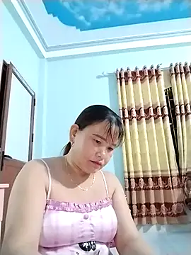 Snapshot of Moubie1 chatting on 3, 5, 2026 Moubie1 online show from 3, 5, 2026