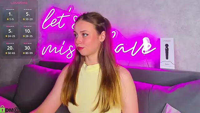 Snapshot of Vanessa_Williamsonn chatting on 15, 6, 2026 Vanessa Williamsonn online show from 15, 6, 2026
