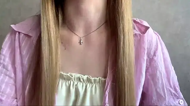 Snapshot of CarolineNine chatting on 1, 7, 2026 CarolineNine online show from 1, 7, 2026