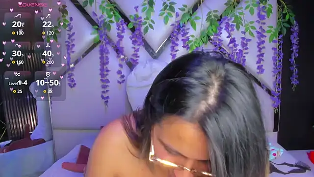 Snapshot of Freyaa_Millerr chatting on 20, 5, 2026 Freyaa Millerr online show from 20, 5, 2026