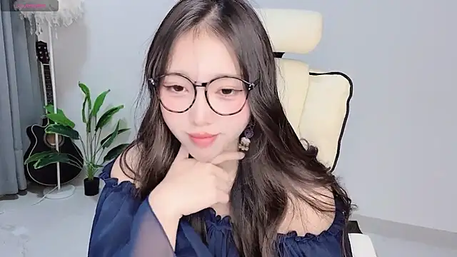 Yukiy8877 online show from 24, 3, 2026