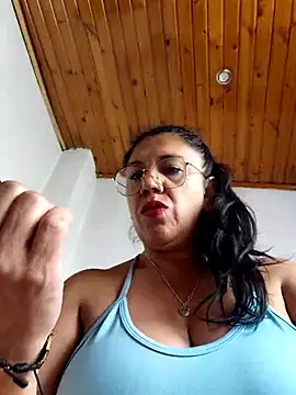 Snapshot of Mielx chatting on 15, 4, 2026 Mielx online show from 15, 4, 2026